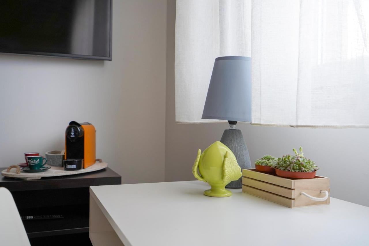Mediterranea Apartment- Central Station - Free Wifi&Netflix Bari Exteriér fotografie